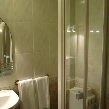 Guest house Argueelles 2*